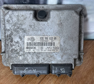 Блок управління двигуном VW 1.9 TDI Golf IV 1.9