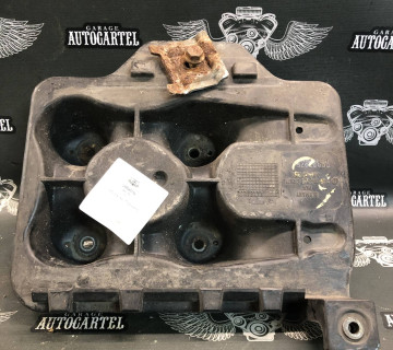 1j0804373a Підставка акумулятора Golf IV 1998-2006
