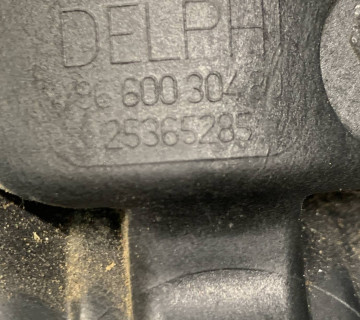 Дросільна заслінка Citroen C4 / Berlingo / Jumpy / Peugeot Partner / Expert / Fiat Scudo 1.6 hdi 9660030480