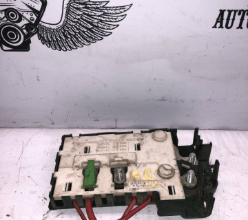 Блок запобіжник BMW E39 61138367768