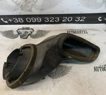 Патрубок повітряного фільтра правий BMW 5 e39 61318379620r