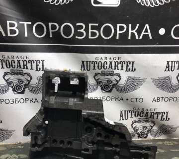 a2048981314 вкладиш під домкрат Mercedes MGLK x204