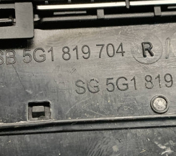 Дефлектор повітряний правий VW GOLF VII 5g1819704r
