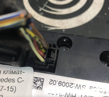 Блок керування клімат-контролем Mercedes C-Class W204 (07-15) 2049002103