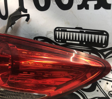 Ліхтара задній правий chevrolet cruze рестайлінг 21909641