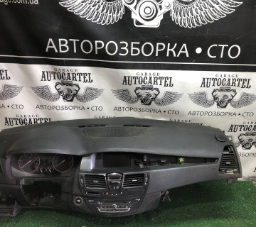 Торпедо Renault Laguna 3 21105234