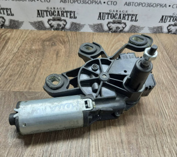 Моторчик склоочисника заднього скла 15WWINT31 VW Polo 9N