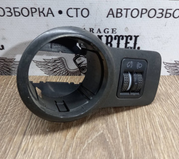 Накладка перемикача світла з кнопкою регулювання фар Skoda Octavia Tour (1996-2010) 1U1941565A