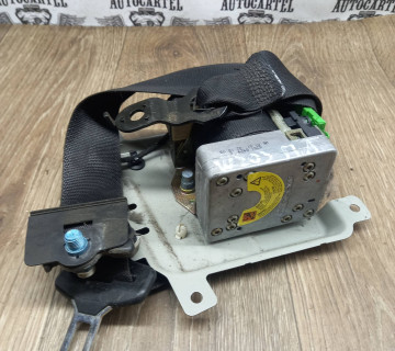 Ремінь безпеки передній лівий MERCEDES W203 2038600185