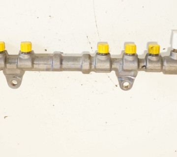Паливна рейка Fiat Doblo 1.3Mjet 2000-2009 0445214194