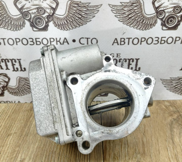 Дросельна заслонка Renault Megane II 1.9DCi 8200736114