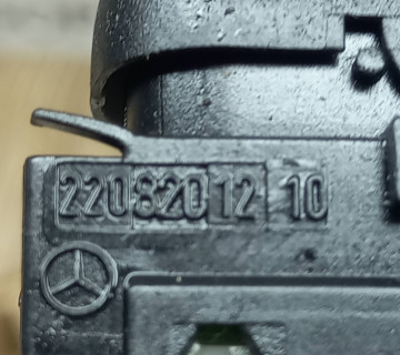 2208201210, Кнопка склопідіймача Mercedes-Benz S-Class W220