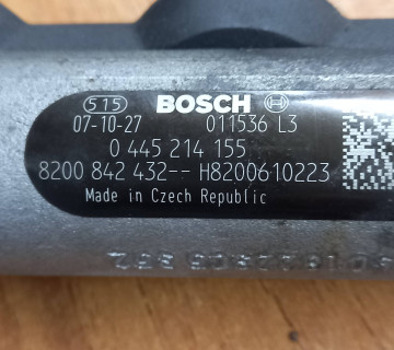 Паливна рампа 2.0DCI RENAULT TRAFIC LAGUNA III KOLEOS Opel Vivaro 8200842432