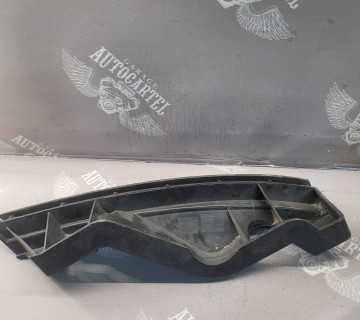 1t0807889 1T0807889 Напрямна переднього бампера ліва Volkswagen Caddy 04-10
