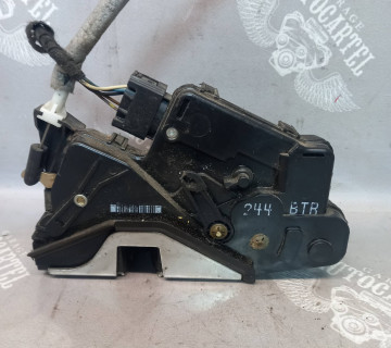 Замок дверки передній правий bmw 3 330d e46 244 btr