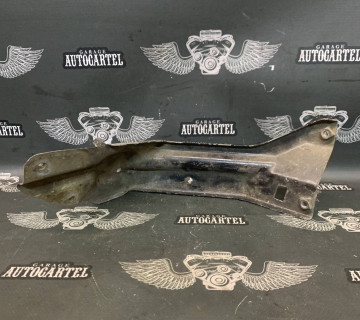 Кронштейн крила передній правий seat leon 2 1p0821136