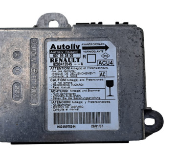 Блок управління подушками безпеки Renault Megane Scenic II 8200412045--A