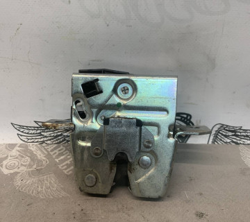 Замок багажника Mercedes W246 W242 B-Class a2467400035