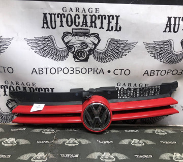 21753206 Решітка радіатора Volkswagen Golf 4 ( 1J0853651G )