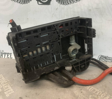 Блок запобіжників Chevrolet Cruze J300 96889385