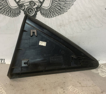 Накладка заднього крила права Chevrolet Cruze 2008-2014 95991481