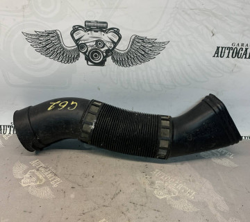 Патрубок вентиляції MERCEDES-BENZ w211 a1120943482