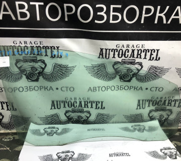 21800948 скло двері переднє праве Volkswagen golf pluss