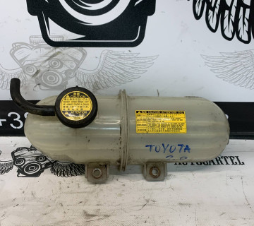 Бачок розширювальний радіатора охолодження TOYOTA/LEXUS 1647026110