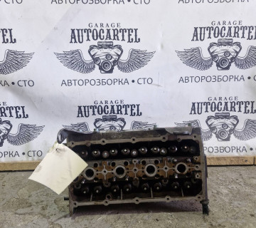 VW GOLF V 1.6 FSI 030103358F Головка блока циліндрів