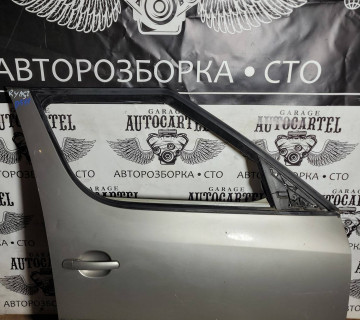 Дверка передня права Skoda Roomster 2006-2015 d511