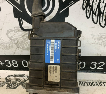 Блок керування двигуном VOLKSWAGEN POLO 1.0 b 030906026a