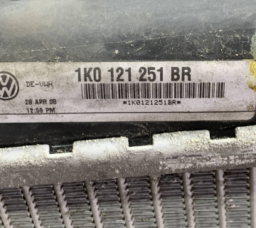 Радіатор охолодження Volkswagen Golf 5, Caddy, Touran 1k0121251br