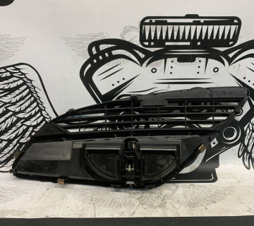 Дефлектор (повітропровід) центральний верхній Citroen C5 2008-2017 9682419677