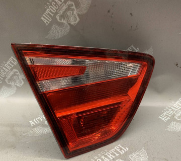Ліхтар лівий внутрішній у ляду SEAT TOLEDO IV 6jh945093b