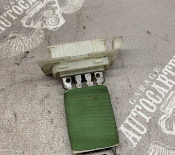 Резистор вентилятора пічки VW Passat B6 Touran Caddy 3 1k0959263a