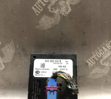 Блок керування безключовим доступом 5K0959434B Volkswagen Passat B7