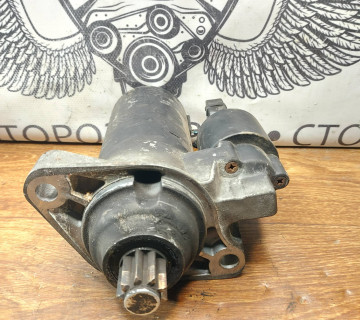 Стартер VW Golf 4 2.3i Bosch 02A911023S