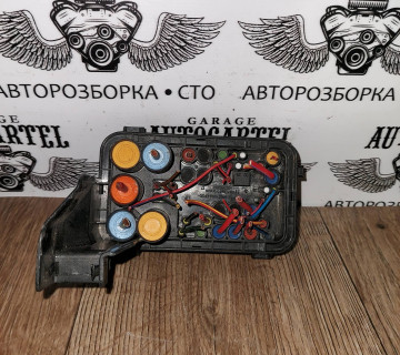Блок запобіжників Skoda Octavia A5 1K0937700A