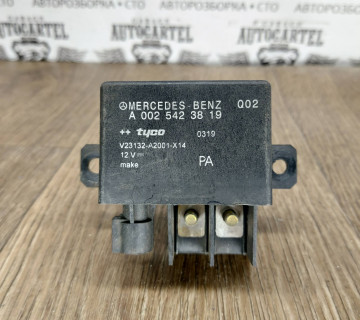 Блок керування заряджанням акумулятора MERCEDES-BENZ w211 e-class (A0025423819