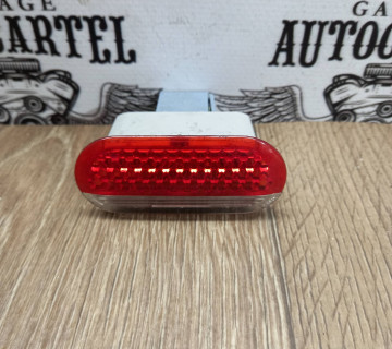Ліхтар підсвічування дверки права лампа Volkswagen Touran,Skoda Octavia 1J0947411B