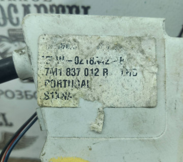 Замок дверки передній правий Ford Galaxy, Volkswagen Sharan 7M1837012R