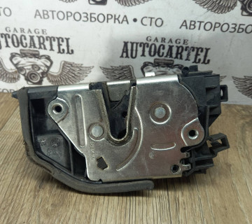 Замок дверки задній лівий електр 7 PIN BMW 5 (E60/E61) 2003-2010 7167069 289098