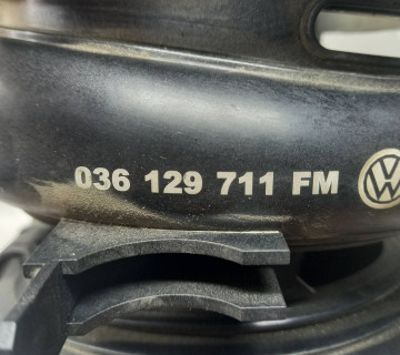 Колектор впускний для Skoda Fabia Volkswagen Golf V Polo IV 1.4i 036129711fm