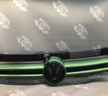 Решітка радіатора vw golf 4 гольф 4 1J0853655G 21481871