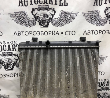 Радіатор охолодження renaultr laguna 2001 р 21516115