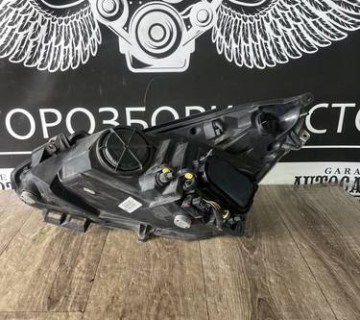 Фара передня права Opel corsa D