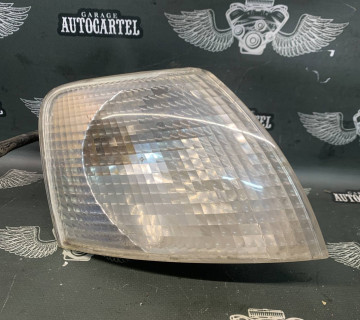 Покажчик повороту Volkswagen Passat B5 `97-05 правий білий 3b0953050c