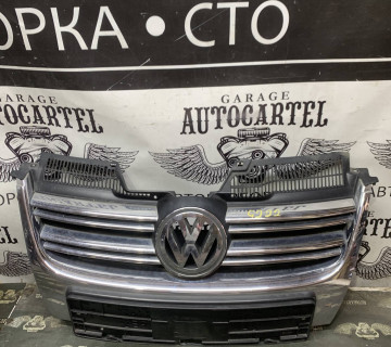 Решітка радіатора VW GOLF 5 УНІВЕРСАЛ JETTA 1k5853653c,21850172