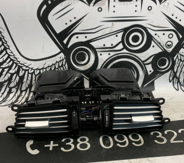 Дефлектор повітряний центральний MERCEDES W212 a2126801427