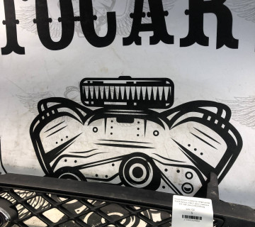 Решіточка капоту передній ford focus mk1 рестайлінг 01-04 2m518200ag
